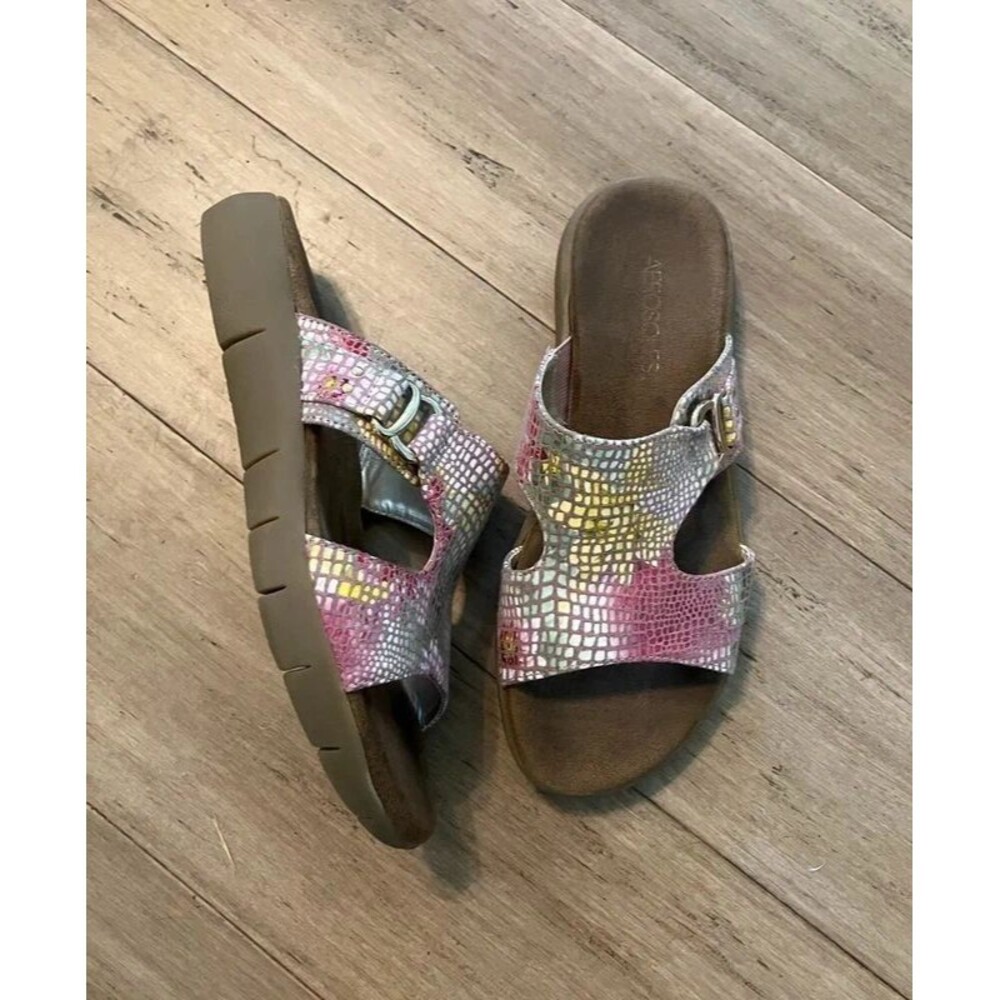 Aerosoles floral slide buckle women’s sandals. Size 6.5